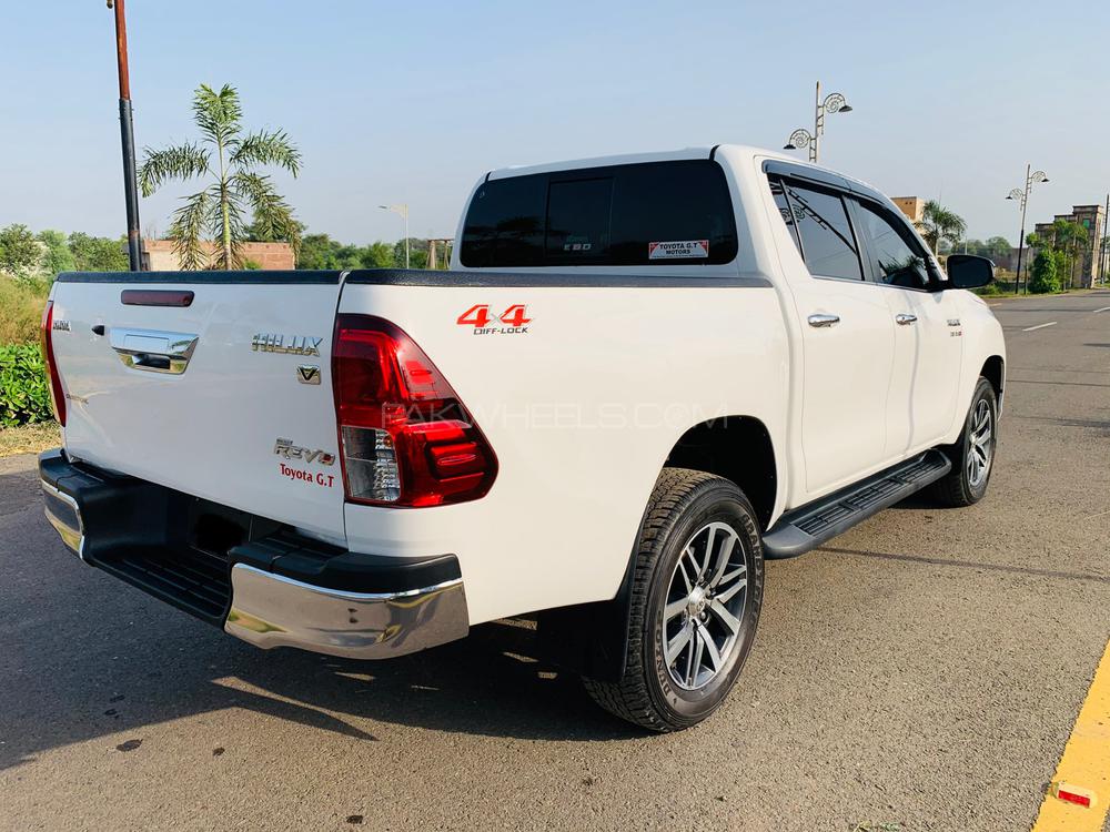 Toyota Hilux 2020 for Sale in Mandi bahauddin Toyota Hilux 2020 for Sale in Mandi bahauddin Image-2