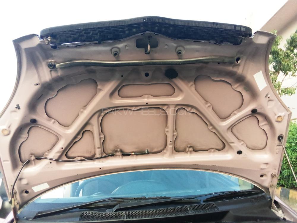 Toyota Vitz 2002 for Sale in Peshawar Toyota Vitz 2002 for Sale in Peshawar Image-3