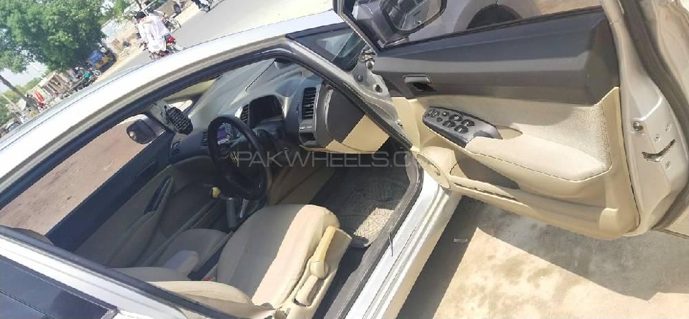 Honda Civic 2007 for Sale in Multan Honda Civic 2007 for Sale in Multan Image-3