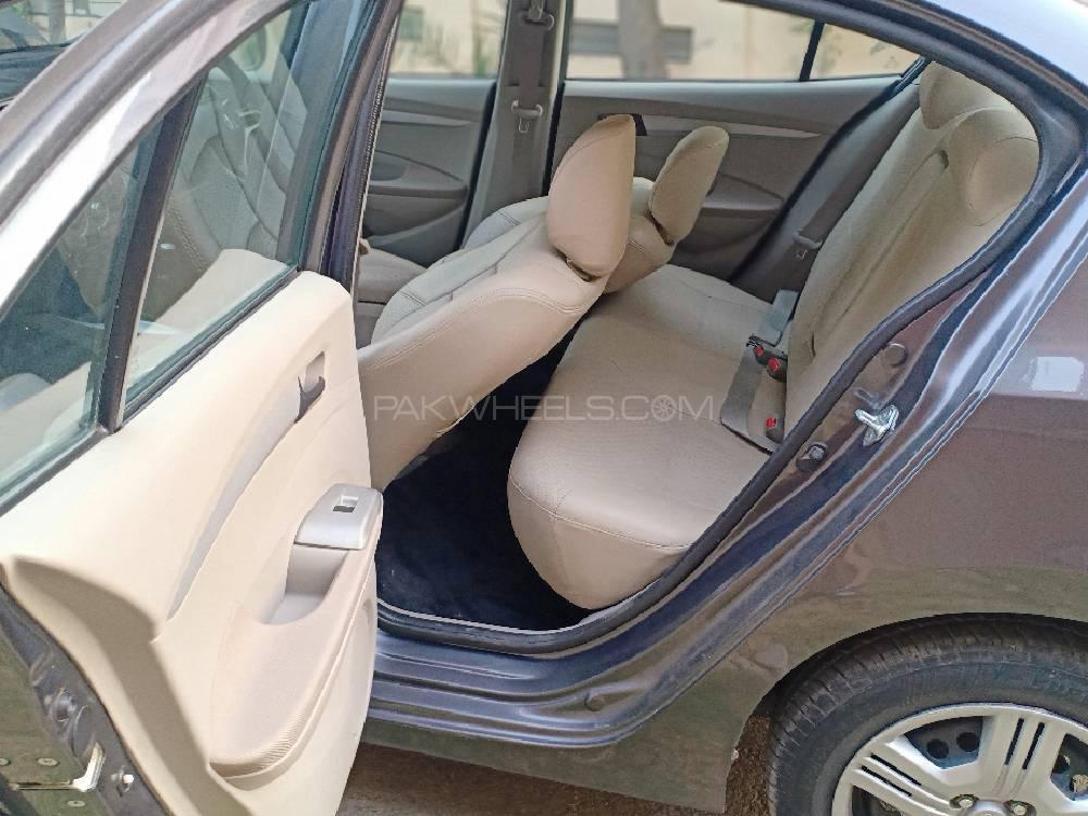 Honda City 2017 for Sale in Lahore Honda City 2017 for Sale in Lahore Image-12