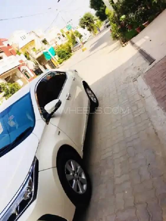 Toyota Corolla 2016 for Sale in Sialkot Toyota Corolla 2016 for Sale in Sialkot Image-8