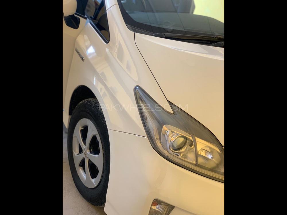 Toyota Prius 2012 for Sale in Peshawar Image-1
