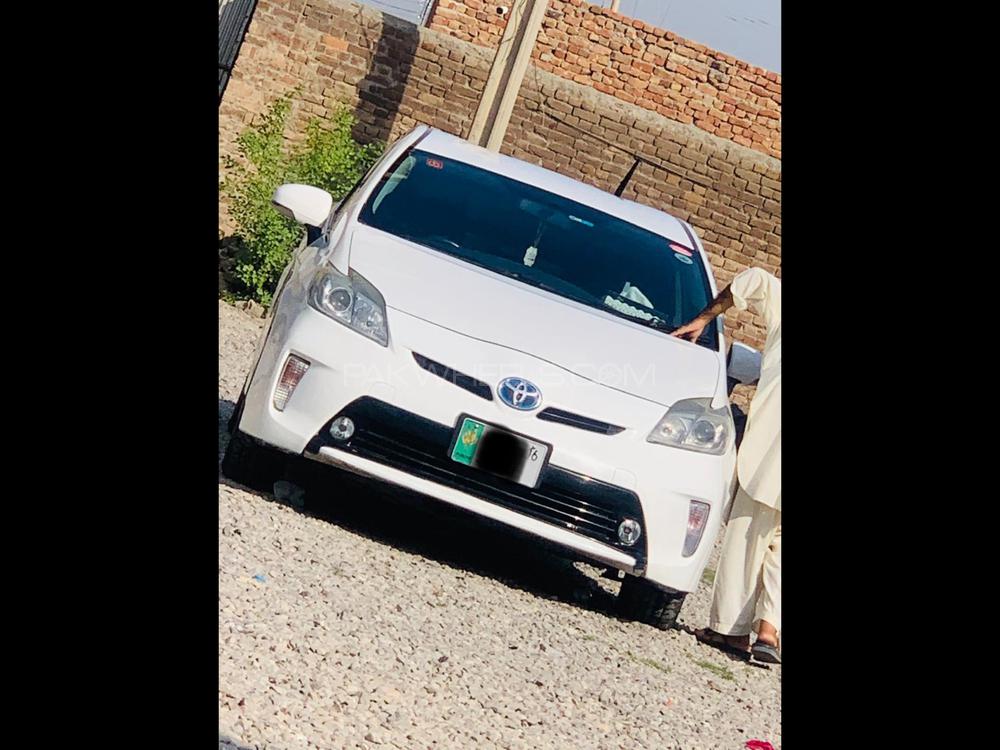 Toyota Prius 2012 for Sale in Peshawar Toyota Prius 2012 for Sale in Peshawar Image-7