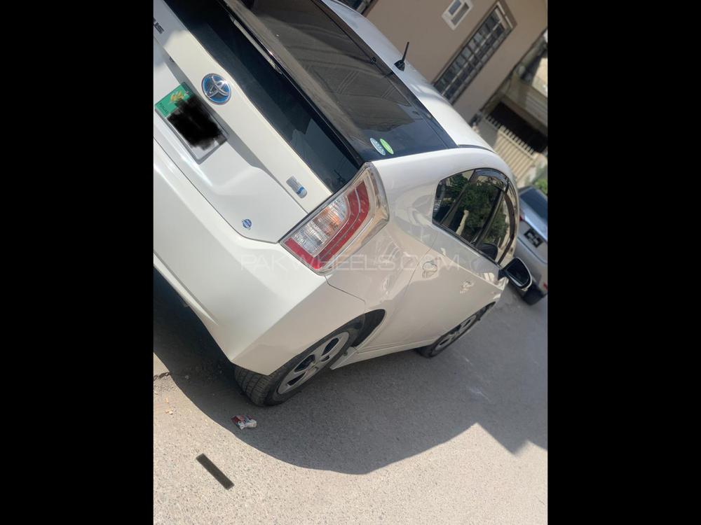 Toyota Prius 2012 for Sale in Peshawar Toyota Prius 2012 for Sale in Peshawar Image-8