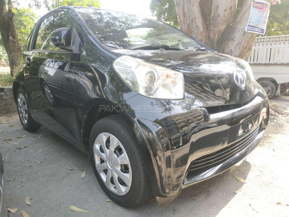 Toyota iQ 2011 for Sale in Islamabad Image-1