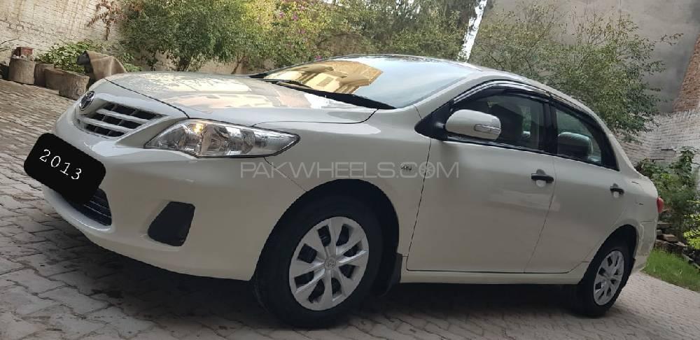 Toyota Corolla 2013 for Sale in Peshawar Image-1