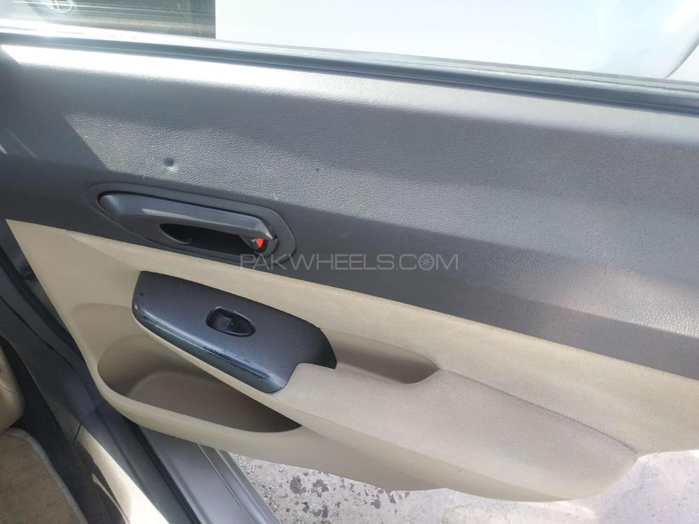 Honda Civic 2006 for Sale in Islamabad Honda Civic 2006 for Sale in Islamabad Image-16