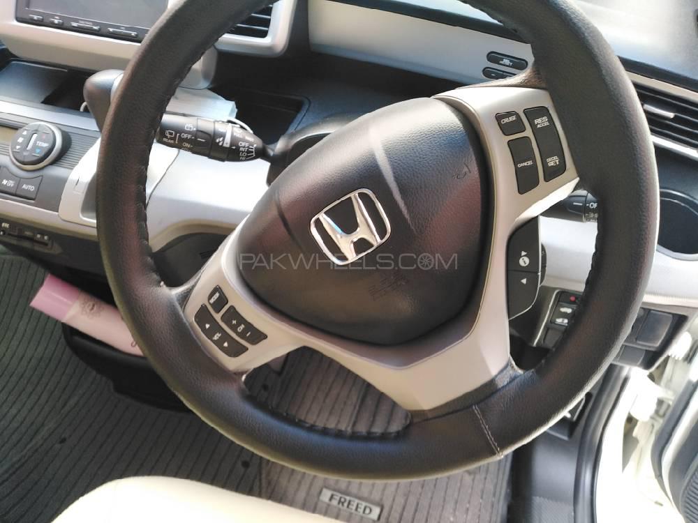 Honda Freed 2014 for Sale in Hyderabad Honda Freed 2014 for Sale in Hyderabad Image-6