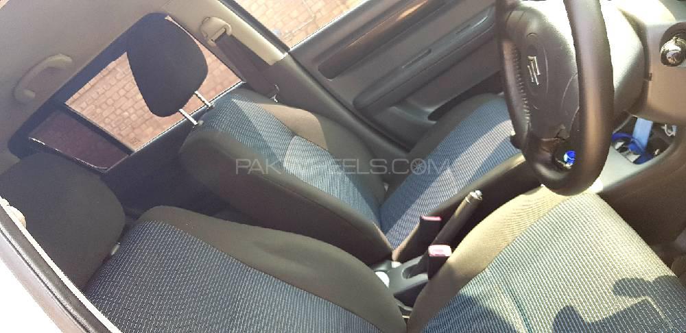 Suzuki Swift 2012 for Sale in Peshawar Suzuki Swift 2012 for Sale in Peshawar Image-16