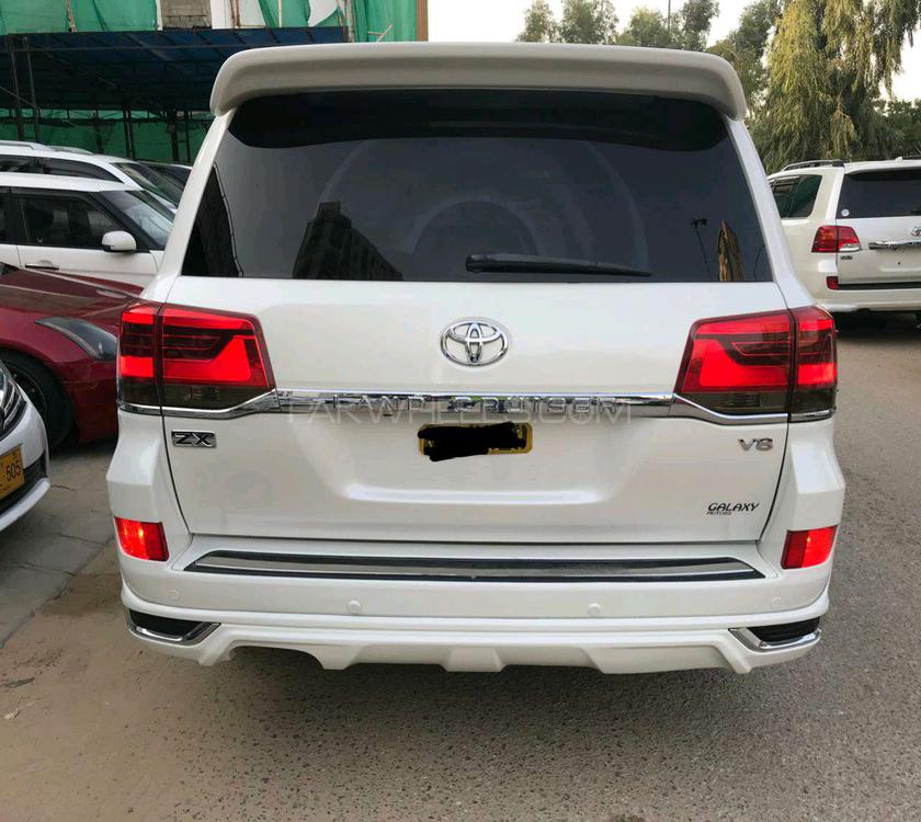 Toyota Land Cruiser 2010 for Sale in Karachi Toyota Land Cruiser 2010 for Sale in Karachi Image-9
