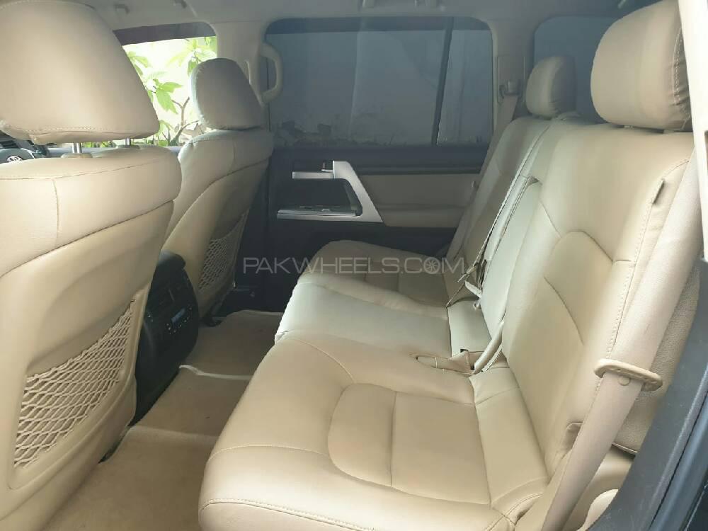 ٹویوٹا لینڈ کروزر 2010 for Sale in کراچی ٹویوٹا لینڈ کروزر 2010 for Sale in کراچی Image-7