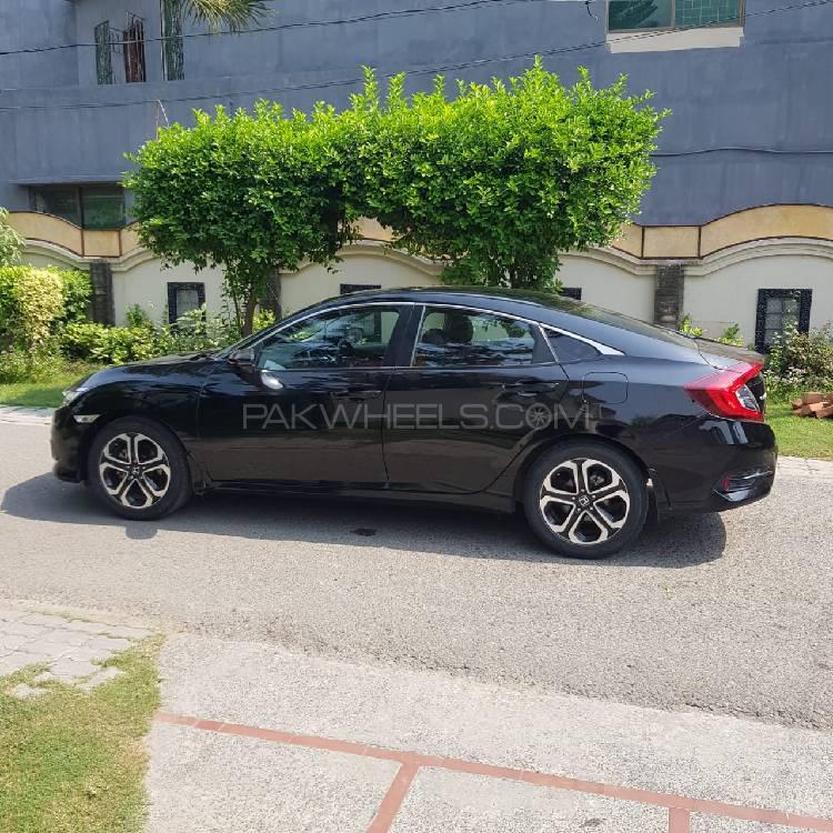Honda Civic 2017 for Sale in Lahore Honda Civic 2017 for Sale in Lahore Image-10
