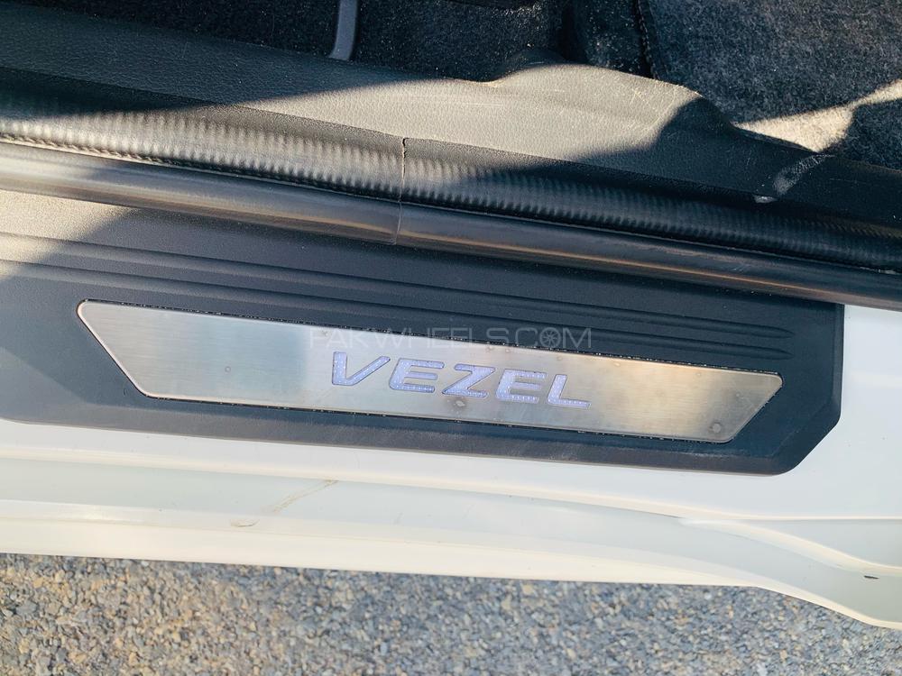 Honda Vezel 2015 for Sale in Islamabad Honda Vezel 2015 for Sale in Islamabad Image-16