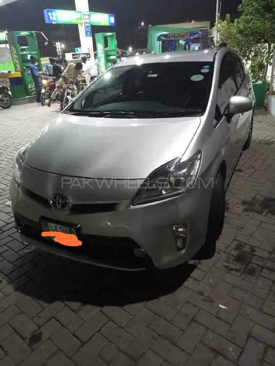 Toyota Prius 2012 for Sale in Lahore Image-1