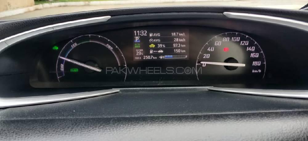 Toyota Sienta 2016 for Sale in Islamabad Toyota Sienta 2016 for Sale in Islamabad Image-9