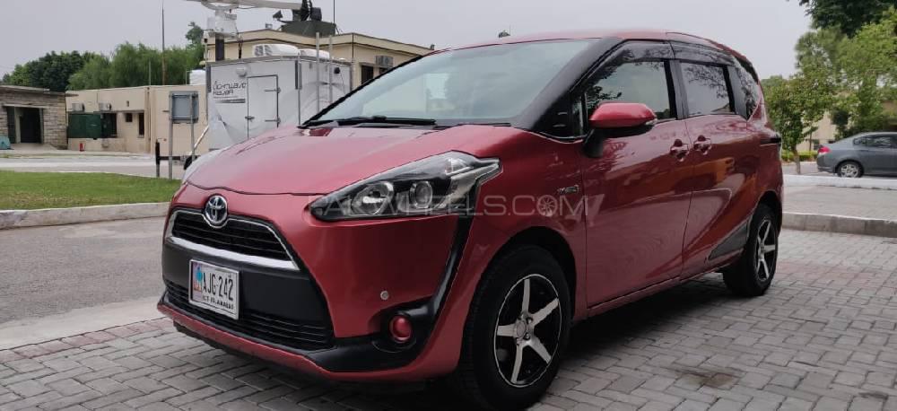 Toyota Sienta 2016 for Sale in Islamabad Image-1