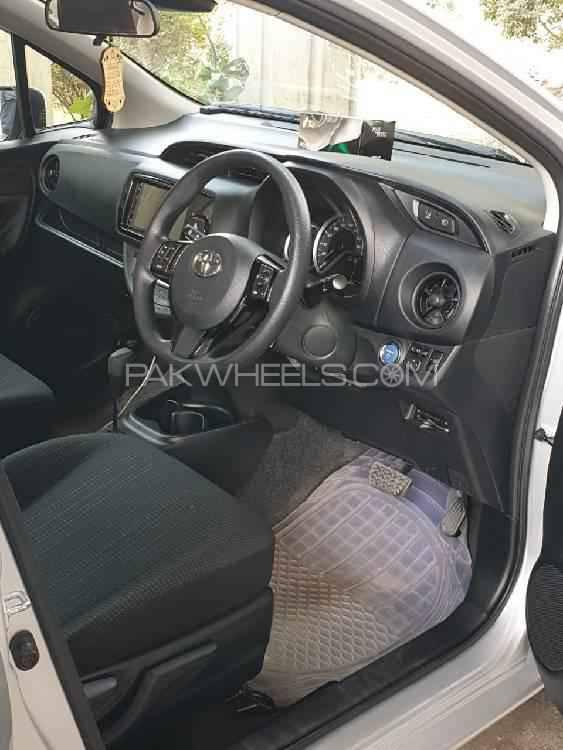 Toyota Vitz 2017 for Sale in Multan Toyota Vitz 2017 for Sale in Multan Image-11