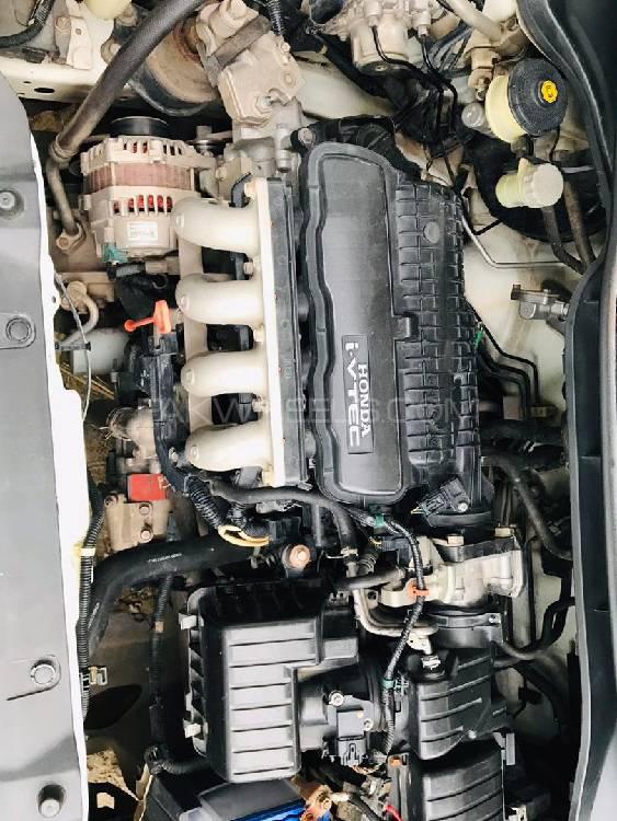 Honda City 2013 for Sale in Lahore Honda City 2013 for Sale in Lahore Image-12