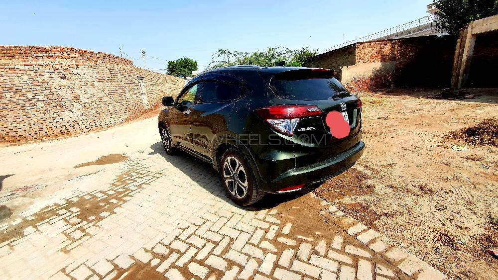 Honda Vezel 2014 for Sale in Multan Honda Vezel 2014 for Sale in Multan Image-4