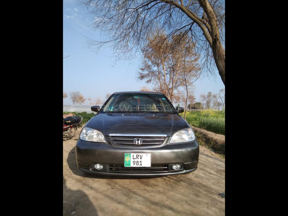 Honda Civic 2004 for Sale in Sahiwal Honda Civic 2004 for Sale in Sahiwal Image-2