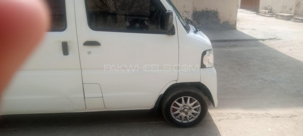 نسان کلپر 2012 for Sale in لاہور نسان کلپر 2012 for Sale in لاہور Image-6
