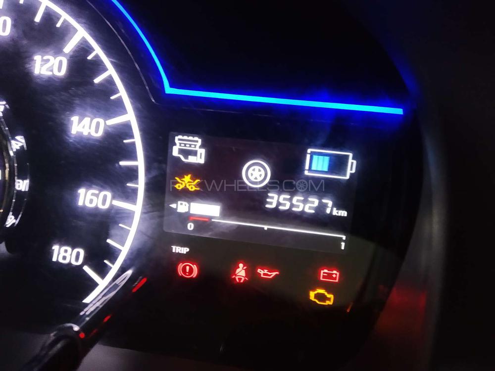 Nissan Note 2016 for Sale in Lahore Nissan Note 2016 for Sale in Lahore Image-7