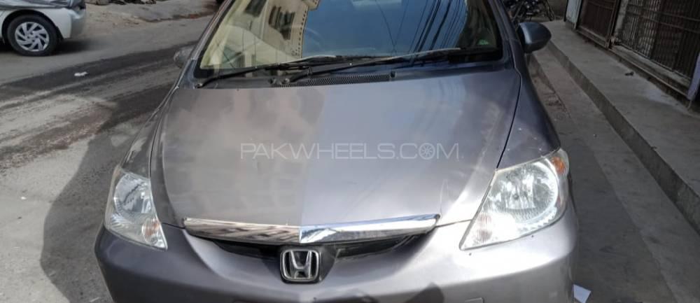 Honda City 2004 for Sale in Haroonabad Image-1