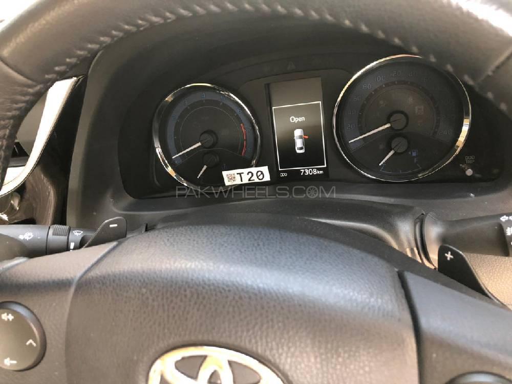 Toyota Corolla 2020 for Sale in Peshawar Image-1