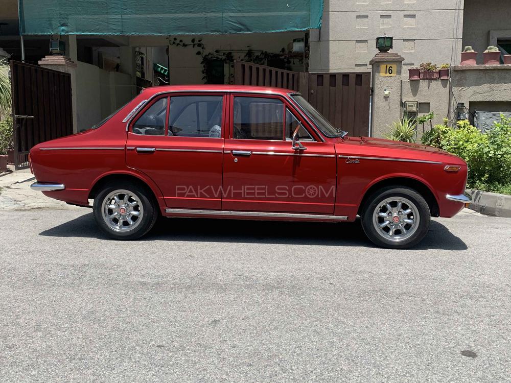Toyota Corolla - 1969 Khan  Toyota Corolla - 1969 Khan  Image-8