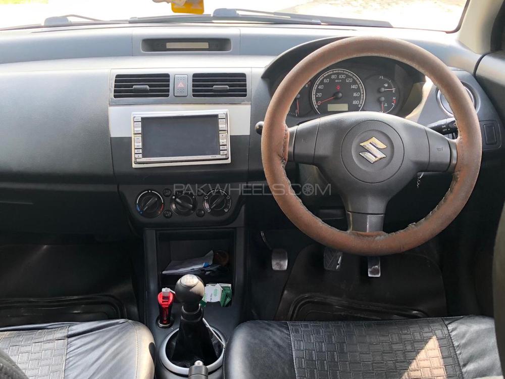 Suzuki Swift 2013 for Sale in Lahore Suzuki Swift 2013 for Sale in Lahore Image-4