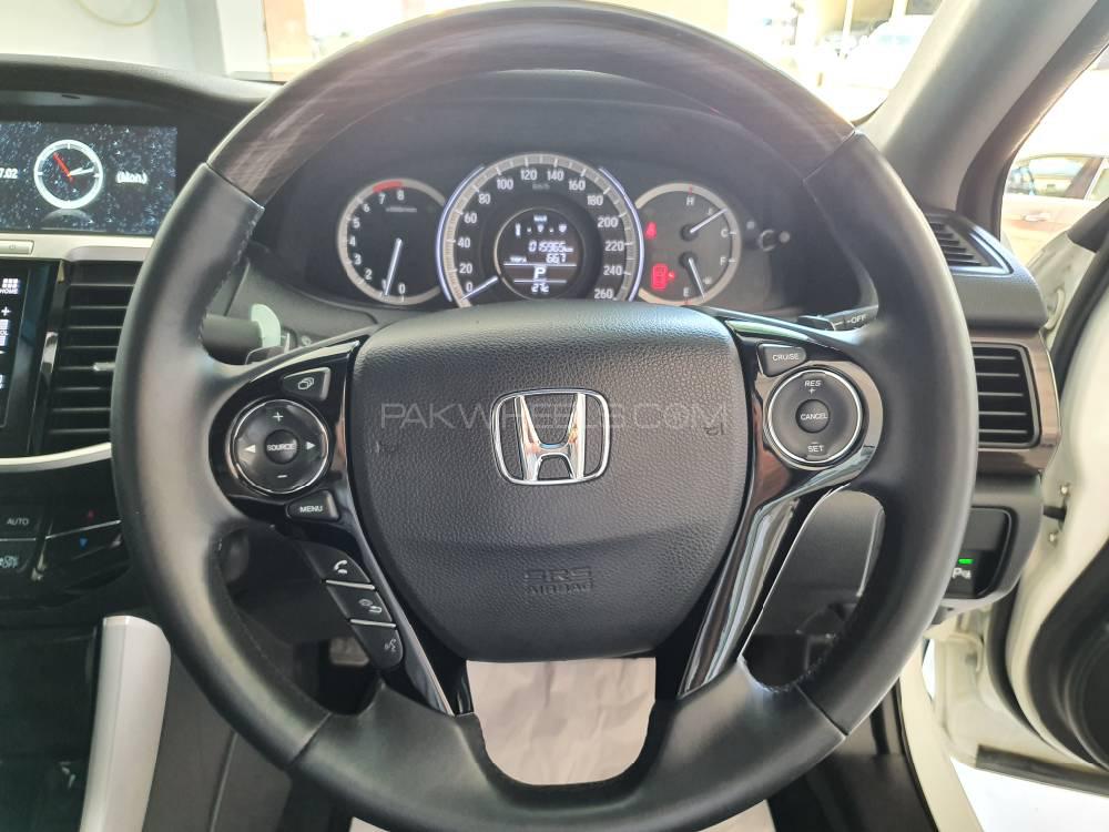 Honda Accord 2017 for Sale in Karachi Honda Accord 2017 for Sale in Karachi Image-3