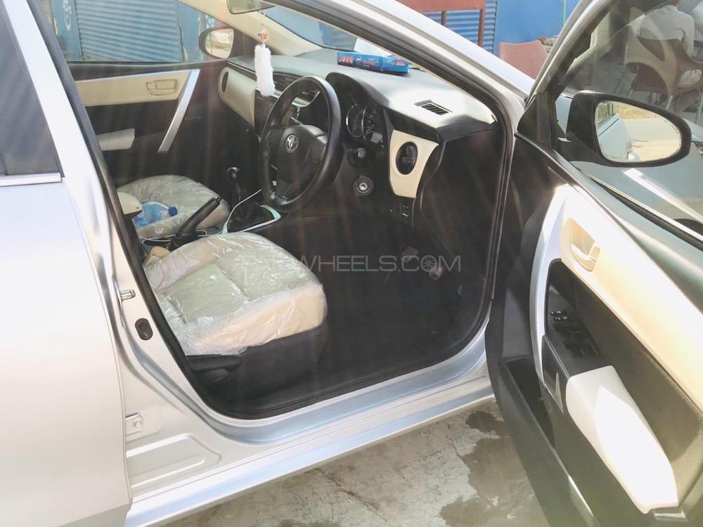 Toyota Corolla 2017 for Sale in Peshawar Toyota Corolla 2017 for Sale in Peshawar Image-7