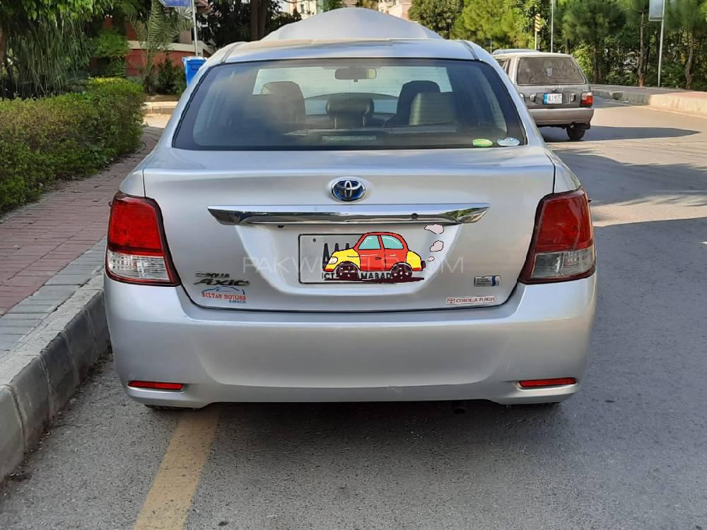 Toyota Corolla Axio 2013 for Sale in Islamabad Toyota Corolla Axio 2013 for Sale in Islamabad Image-3