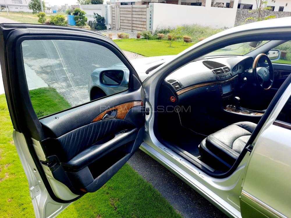 Mercedes Benz E Class 2003 for Sale in Lahore Mercedes Benz E Class 2003 for Sale in Lahore Image-16