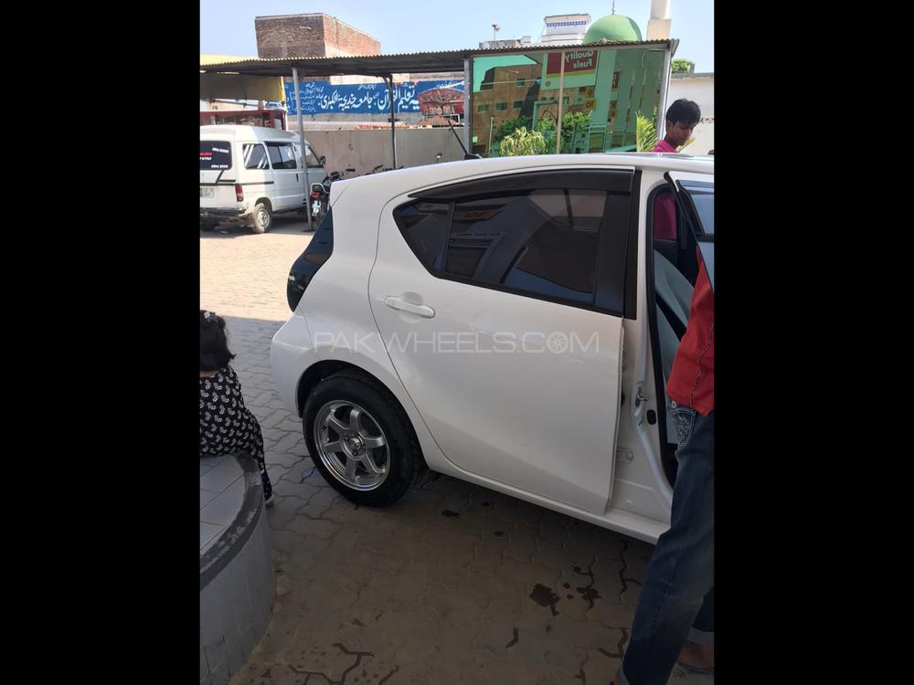 Toyota Aqua 2012 for Sale in Sialkot Toyota Aqua 2012 for Sale in Sialkot Image-3