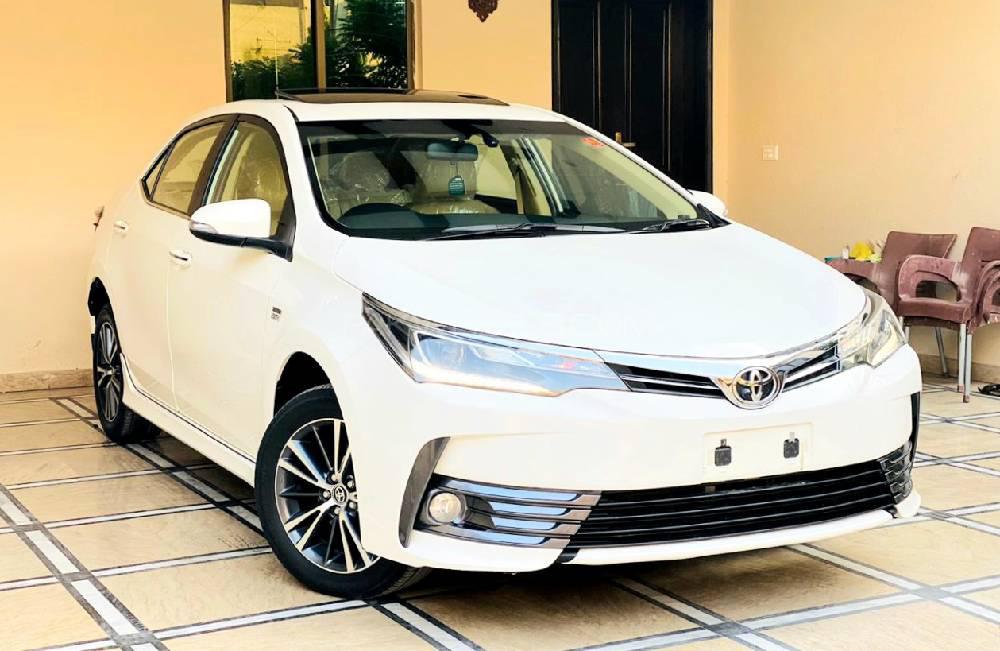 Toyota Corolla 2018 for Sale in Lahore Image-1