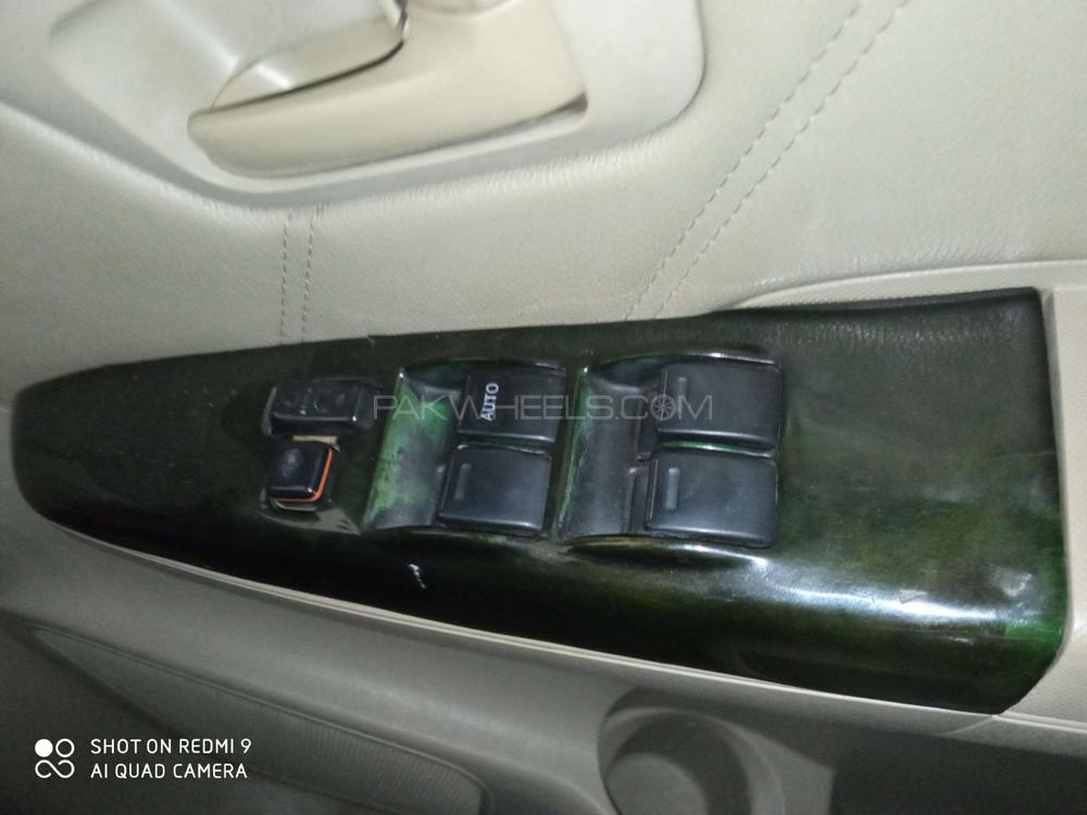 Toyota Hilux 2011 for Sale in Lahore Toyota Hilux 2011 for Sale in Lahore Image-8