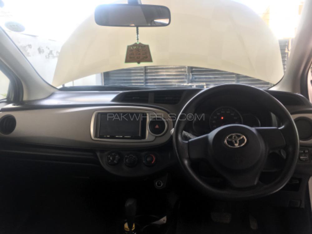 Toyota Vitz 2012 for Sale in Sahiwal Toyota Vitz 2012 for Sale in Sahiwal Image-7