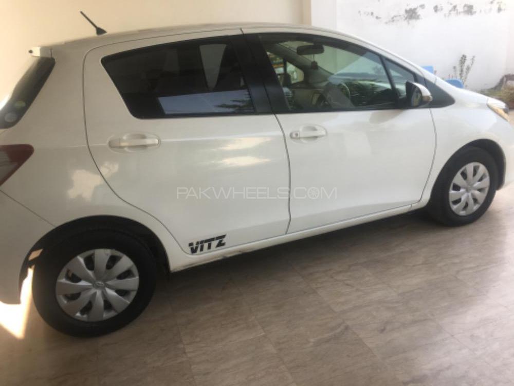 Toyota Vitz 2012 for Sale in Sahiwal Toyota Vitz 2012 for Sale in Sahiwal Image-2