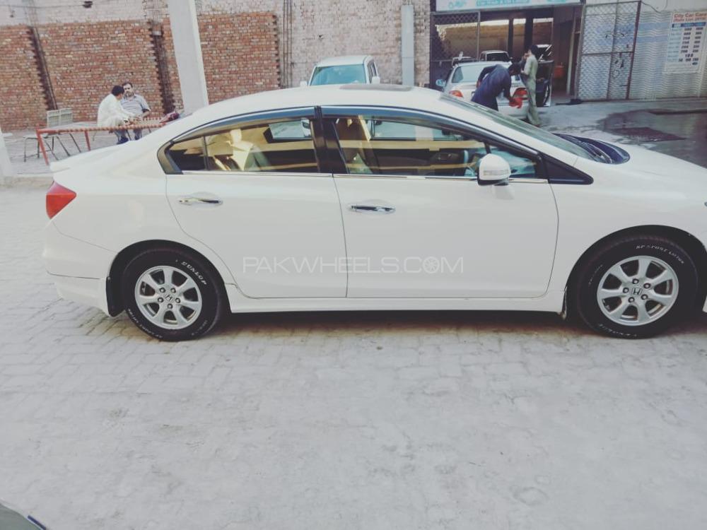 Honda Civic 2013 for Sale in Multan Honda Civic 2013 for Sale in Multan Image-9