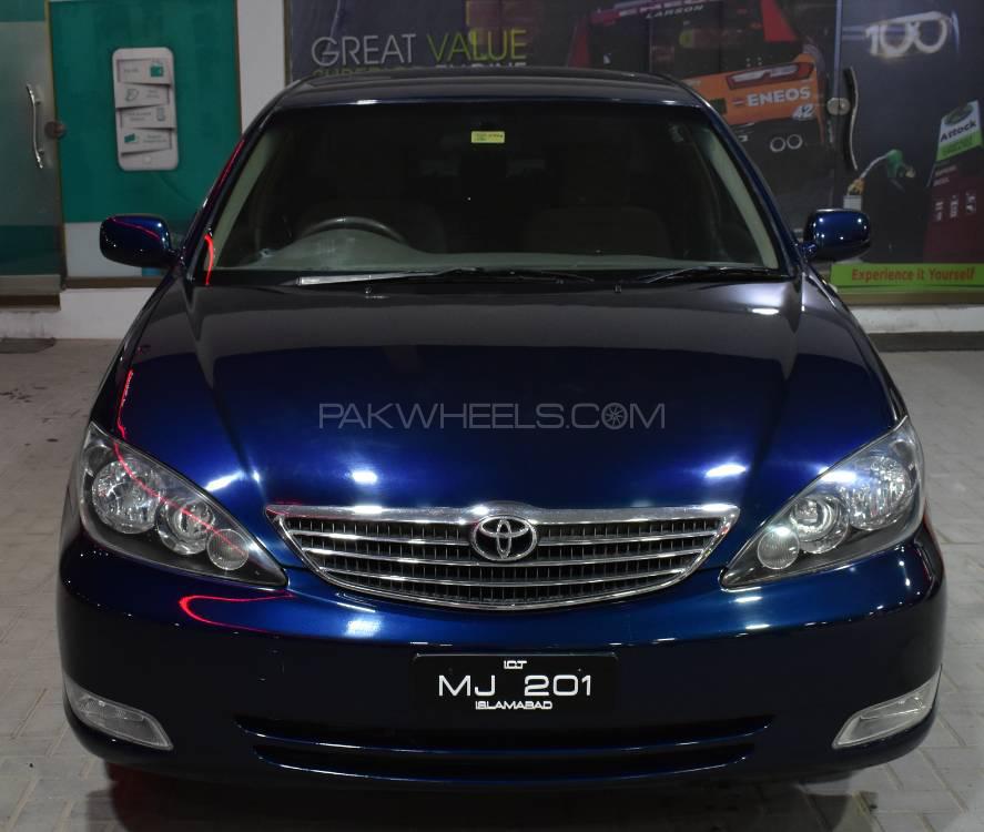 Toyota Camry 2004 for Sale in Islamabad Image-1
