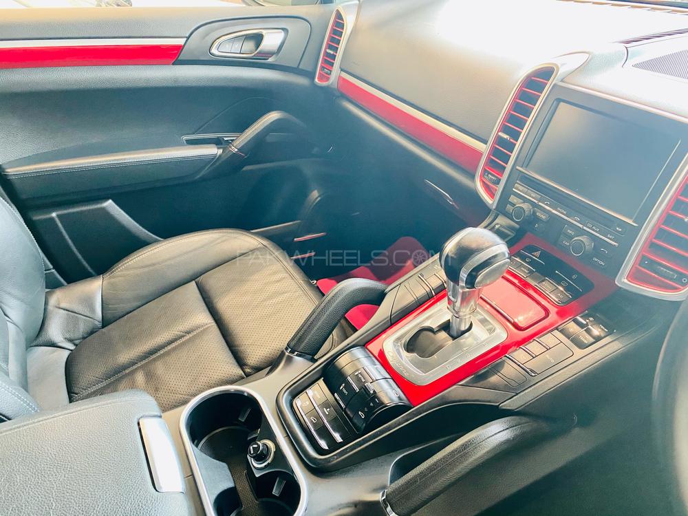 Porsche Cayenne 2013 for Sale in Lahore Porsche Cayenne 2013 for Sale in Lahore Image-10