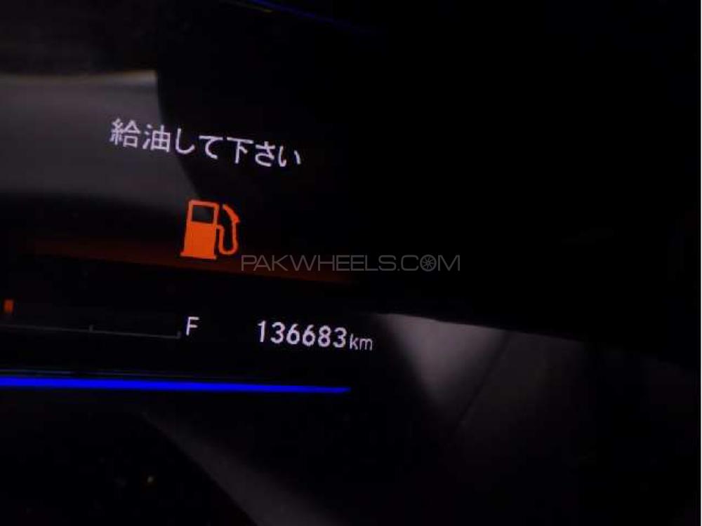 Honda Vezel 2015 for Sale in Karachi Honda Vezel 2015 for Sale in Karachi Image-8