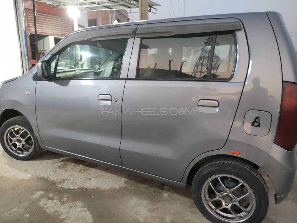 Suzuki Wagon R 2017 for Sale in Bahawalpur Suzuki Wagon R 2017 for Sale in Bahawalpur Image-2