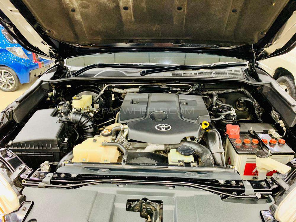 Toyota Hilux 2019 for Sale in Rawalpindi Toyota Hilux 2019 for Sale in Rawalpindi Image-10
