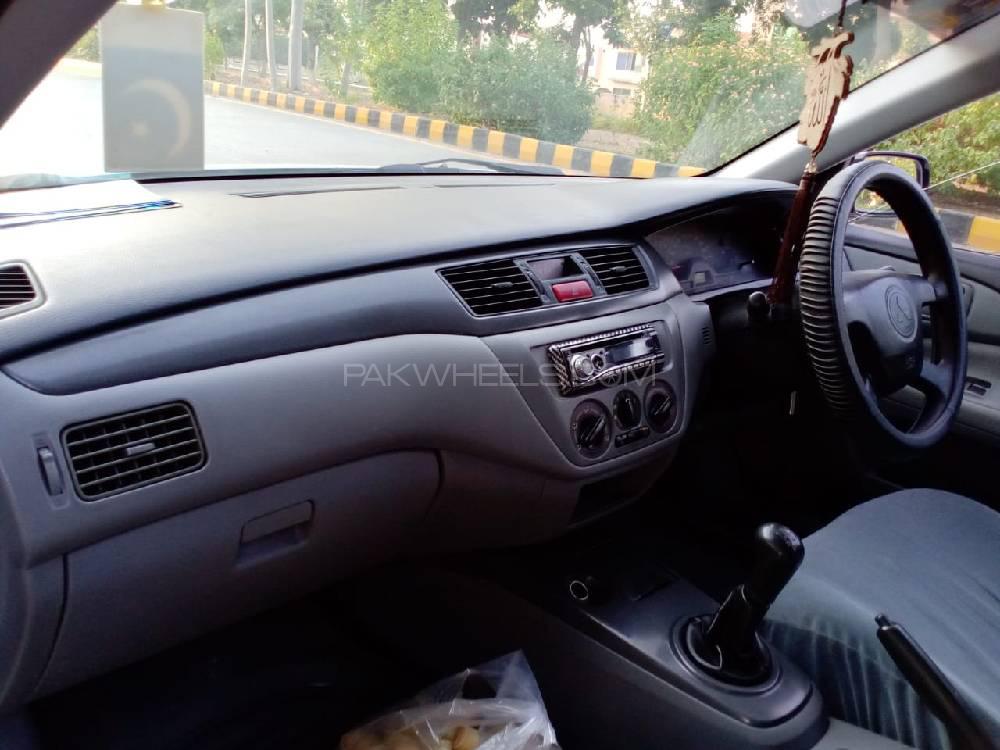Mitsubishi Lancer 2007 for Sale in Peshawar Mitsubishi Lancer 2007 for Sale in Peshawar Image-16