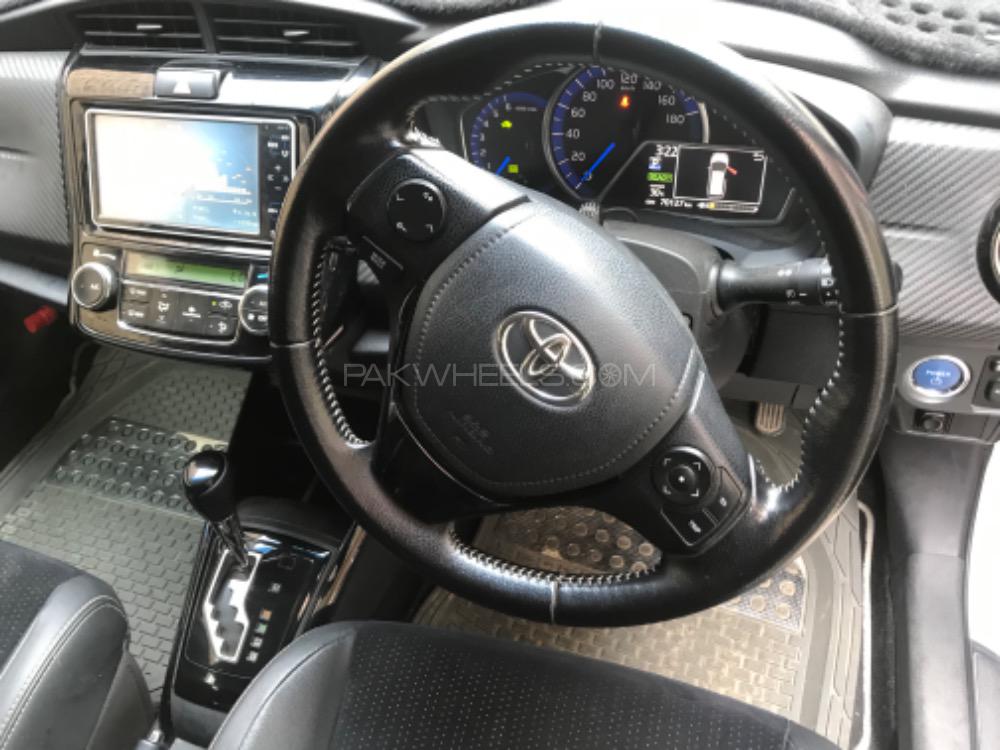 Toyota Corolla Axio 2014 for Sale in Peshawar Toyota Corolla Axio 2014 for Sale in Peshawar Image-5