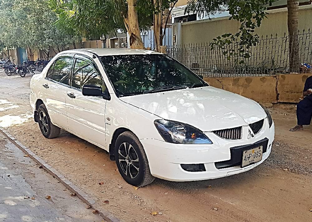 Mitsubishi Lancer 2005 for Sale in Karachi Mitsubishi Lancer 2005 for Sale in Karachi Image-3