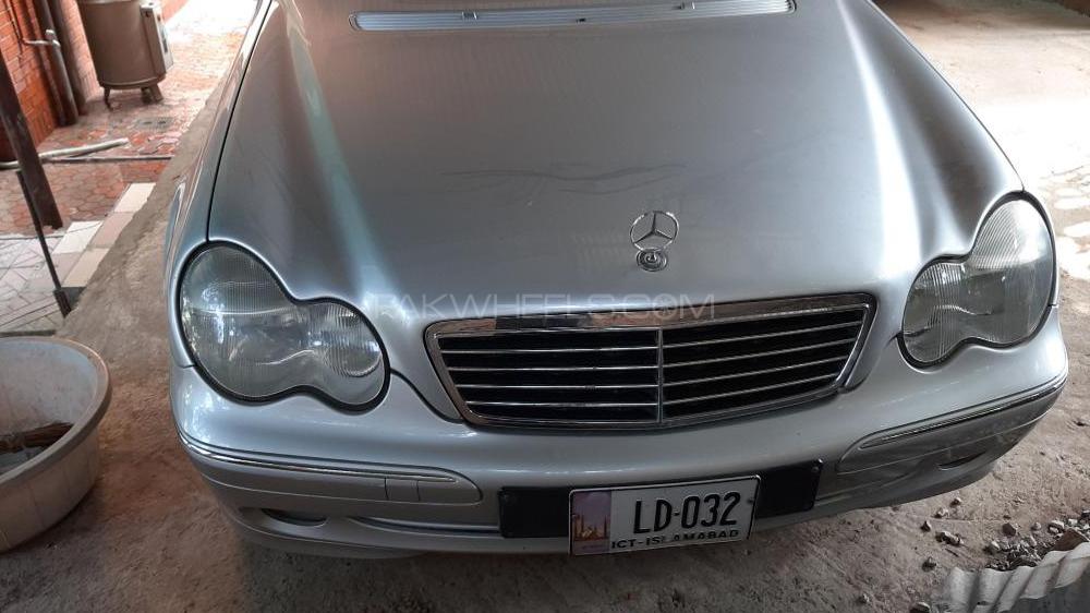 Mercedes Benz C Class 2003 for Sale in Islamabad Image-1