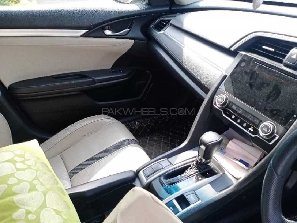 Honda Civic 2018 for Sale in Faisalabad Honda Civic 2018 for Sale in Faisalabad Image-4